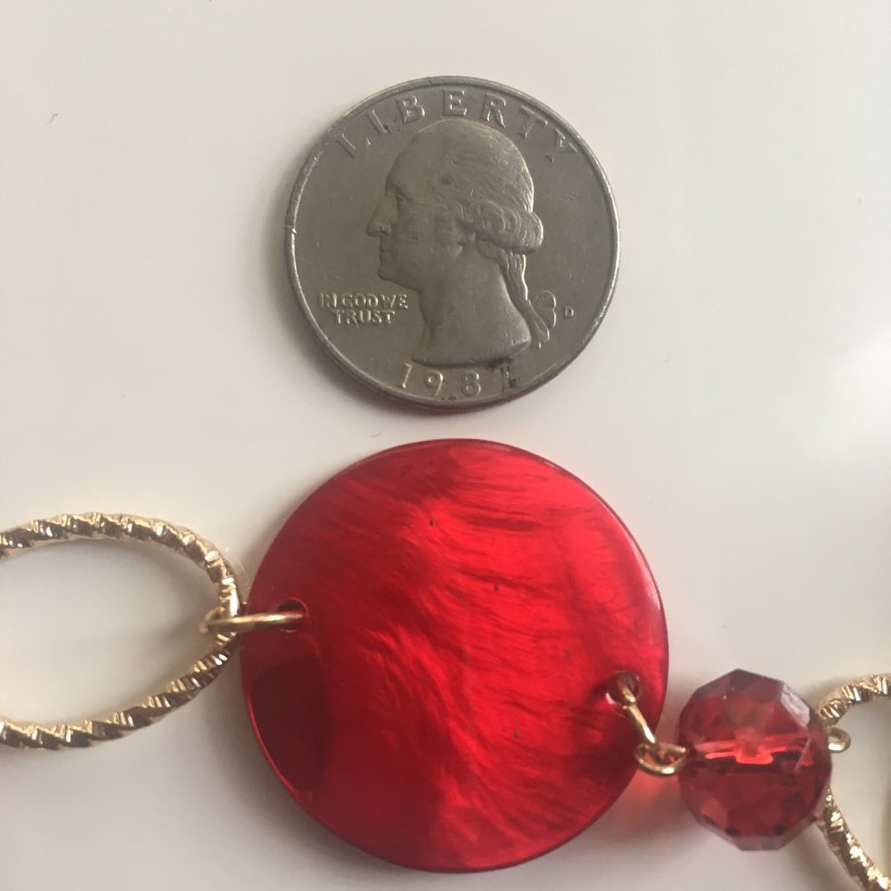 Red & Gold Shell/Disc Necklace - Picture 6 of 8